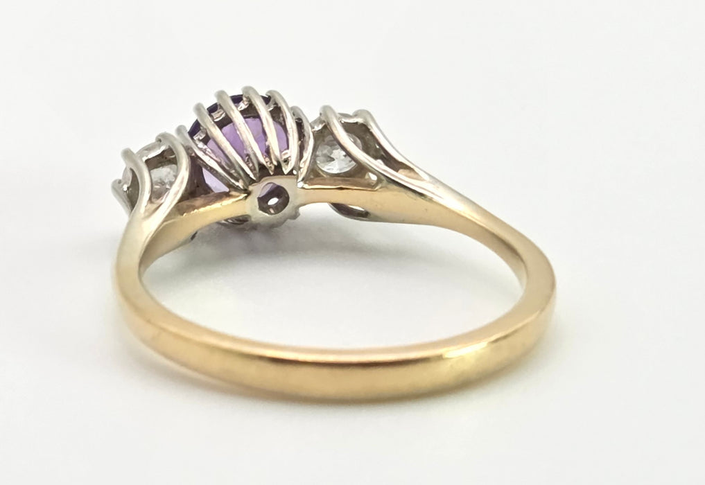 2496: Vintage Exquisite 18ct Gold Amethyst Twin Round Full Cut Diamonds