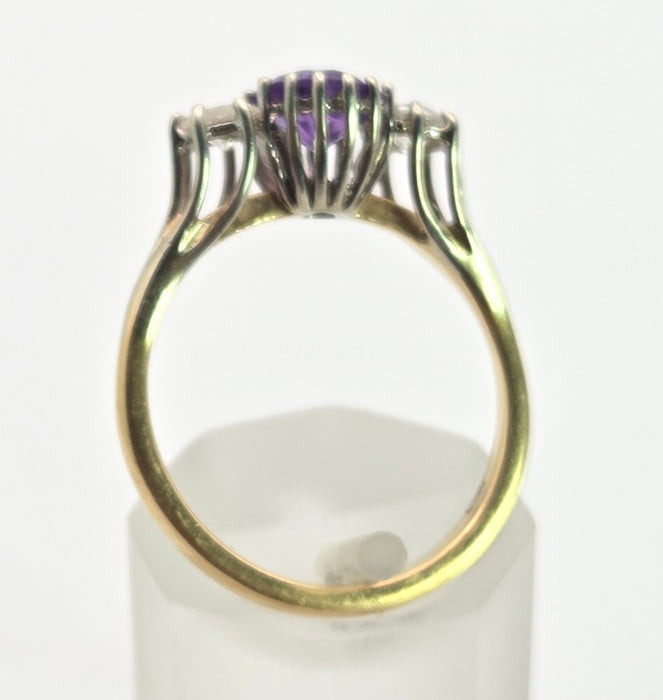 2496: Vintage Exquisite 18ct Gold Amethyst Twin Round Full Cut Diamonds