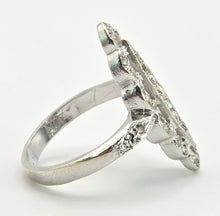 Load image into Gallery viewer, 2507: Vintage 9ct White Gold 35 Natural Diamonds Marquise Set Ring
