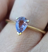 Load image into Gallery viewer, 0612: Vintage 9ct Gold Pear Cut Purple Padparadscha Sapphire (1.09ct) Solitaire Ring
