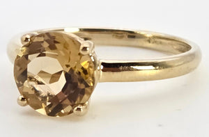 2417: Vintage 9ct Gold Round Cut Yellow Citrine Solitaire