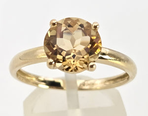 2417: Vintage 9ct Gold Round Cut Yellow Citrine Solitaire