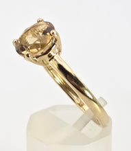 Load image into Gallery viewer, 2417: Vintage 9ct Gold Round Cut Yellow Citrine Solitaire
