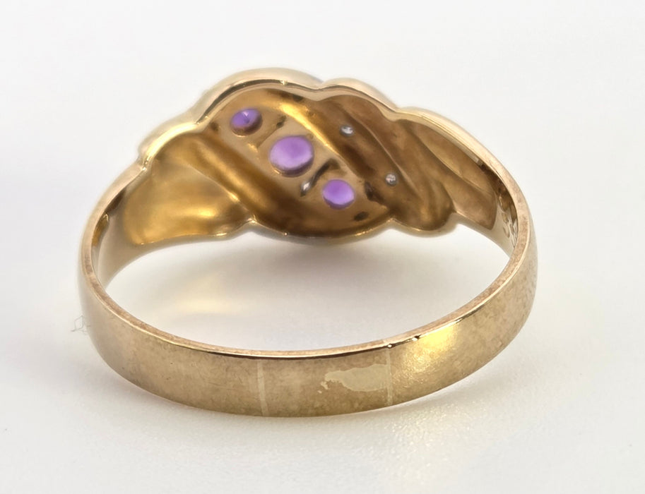 2449 Vintage 9ct Gold Amethyst Diamonds Dress Ring