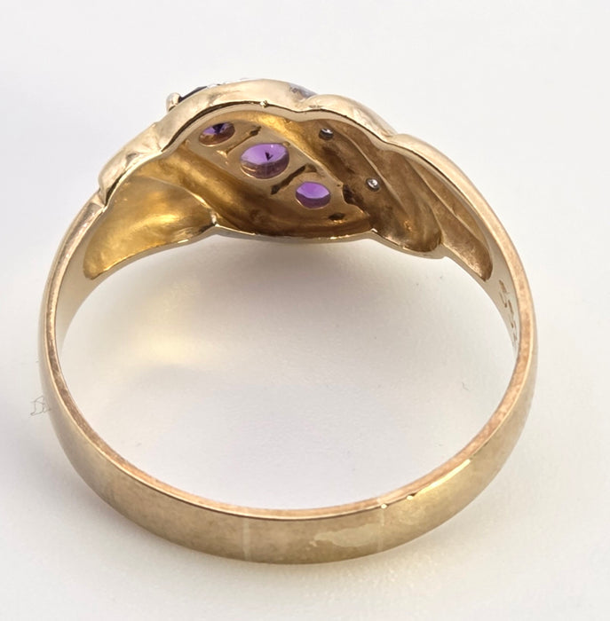 2449 Vintage 9ct Gold Amethyst Diamonds Dress Ring
