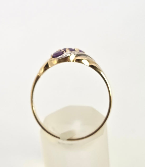 2449 Vintage 9ct Gold Amethyst Diamonds Dress Ring