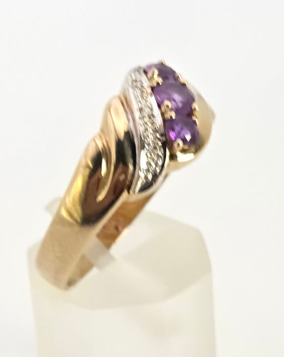 2449 Vintage 9ct Gold Amethyst Diamonds Dress Ring
