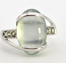 Load image into Gallery viewer, 2460 Vintage Rare 9ct White Gold  Mint Green Prehnites Cocktail Ring
