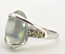Load image into Gallery viewer, 2460 Vintage Rare 9ct White Gold  Mint Green Prehnites Cocktail Ring
