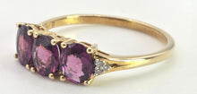 Load image into Gallery viewer, 2540- Vintage: 9ct Gold Purple Amethyst Diamonds Trilogy Ring
