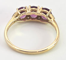 Load image into Gallery viewer, 2540- Vintage: 9ct Gold Purple Amethyst Diamonds Trilogy Ring
