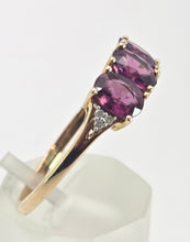 Load image into Gallery viewer, 2540- Vintage: 9ct Gold Purple Amethyst Diamonds Trilogy Ring
