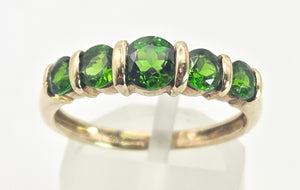 2549: Vintage 9ct Gold Green Diopside Stacker/Hal Eternity Ring
