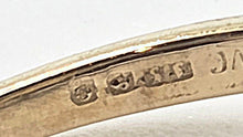 Load image into Gallery viewer, 2546- Vintage: 9ct Gold 9 Emeralds 8 White Opals Daisy Flower Head Ring
