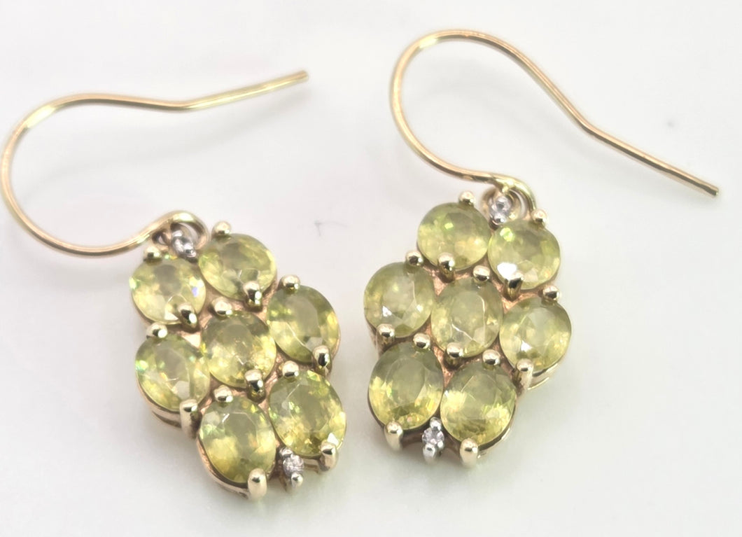 2447 : Vintage 9ct Gold Peridots Glacier Topaz Drop Earrings