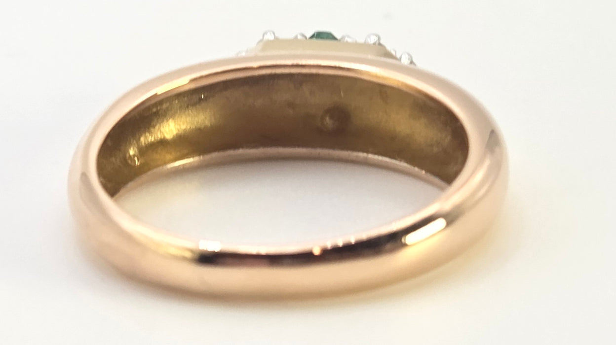 2078 Vintage: 18ct Yellow Gold Emerald & Diamond Seven Stone Dress Ring