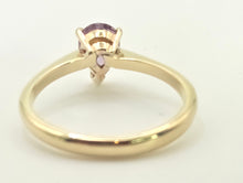 Load image into Gallery viewer, 0612: Vintage 9ct Gold Pear Cut Purple Padparadscha Sapphire (1.09ct) Solitaire Ring
