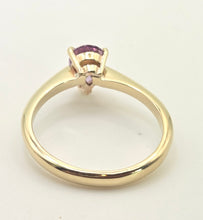 Load image into Gallery viewer, 0612: Vintage 9ct Gold Pear Cut Purple Padparadscha Sapphire (1.09ct) Solitaire Ring
