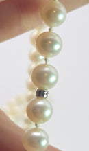 Cargar imagen en el visor de la galería, 2612 Vintage Tiffany &amp; Co Ziegfeld Freshwater Pearls Silver Necklace -Extra Long- 280cm
