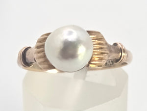 2313 Vintage 14ct Single Pearl Ring