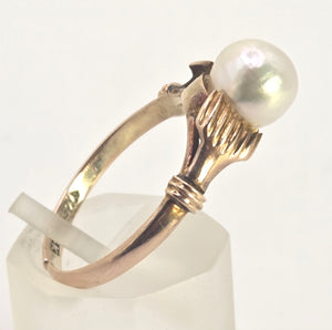 2313 Vintage 14ct Single Pearl Ring
