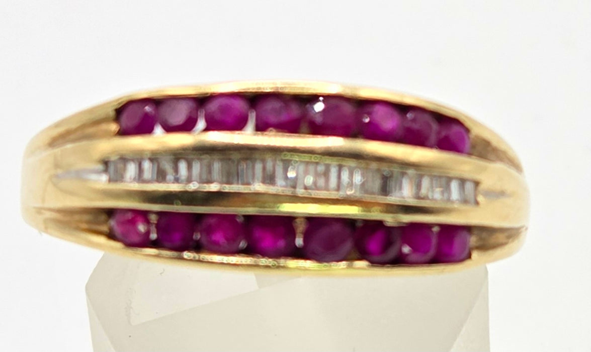 2525 Vintage: 9ct Yellow Gold Ruby & Diamond Three-Row Band Ring