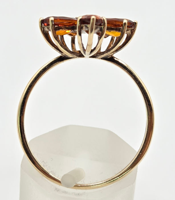 2527: Vintage 9ct Gold Orange Citrines Diamond Flower Head Ring