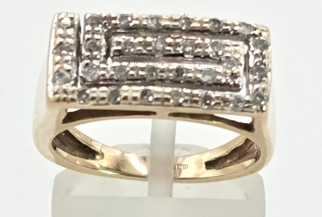 2531 Vintage: 9ct Gold 29 Natural Sparkling Diamonds Ring