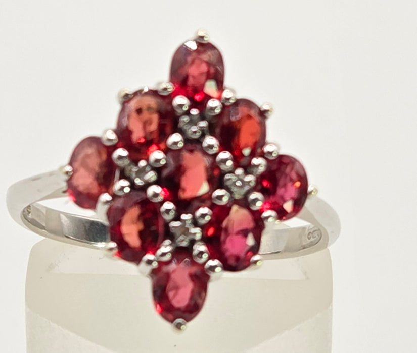 2533; Vintage 9ct White Gold Rubies Diamonds Geometric Set Cluster Ring