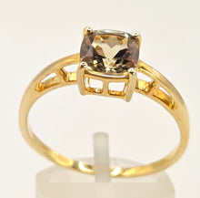 Cargar imagen en el visor de la galería, 2537; Vintage &amp; Exquisite Cushion Cut Mint Green Spinel Solitaire Ring
