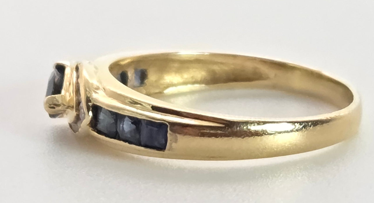 2378: Vintage; 18ct Gold Blue Sapphires Diamonds Dress/ Stacker Ring