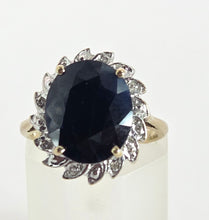 Load image into Gallery viewer, 2423: Vintage: 9ct Gold Australian Blue Sapphire Natural diamonds Cluster Ring
