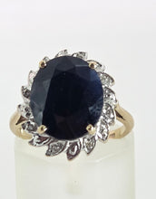Load image into Gallery viewer, 2423: Vintage: 9ct Gold Australian Blue Sapphire Natural diamonds Cluster Ring
