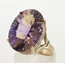 Cargar imagen en el visor de la galería, 2424: Vintage Large 9ct Gold Oval Faceted Ametrine Cocktail Ring
