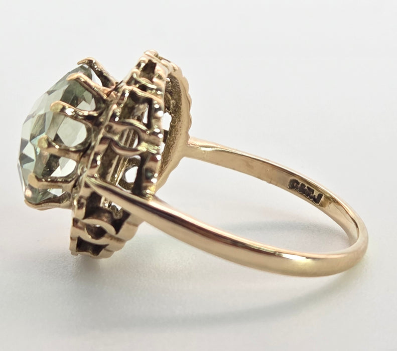 2433: Vintage: 9ct Gold Large Mint Green Amethyst Ring -From 1967