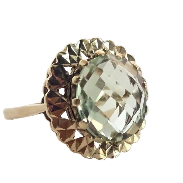 2433: Vintage: 9ct Gold Large Mint Green Amethyst Ring -From 1967