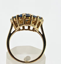 Cargar imagen en el visor de la galería, 0596: Vintage: 9ct Gold 21 Blue Diamonds Floral Cluster Ring
