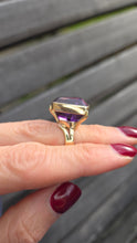 Load image into Gallery viewer, 6289 Vintage: 9ct Gold Large Trillion Cut Amethyst Cocktail Ring
