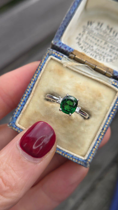 2491 Vintage 18ct White Gold Chrome Diopside Natural Diamonds Dress Ring
