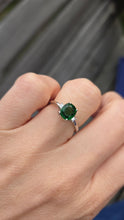 Load image into Gallery viewer, 2491 Vintage 18ct White Gold Chrome Diopside Natural Diamonds Dress Ring
