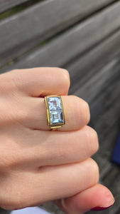 6187 Vintage Rare 18ct Gold Princess Cut Blue Spinels Signet Ring