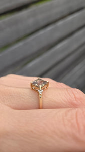 2223 Vintage: 9ct Gold Square Cut Peridot 6 Natural Diamonds Dress Ring