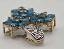 Load image into Gallery viewer, 2216: Vintage: 9ct White Gold Blue  Apatites Diamonds Floral Closer Pendant
