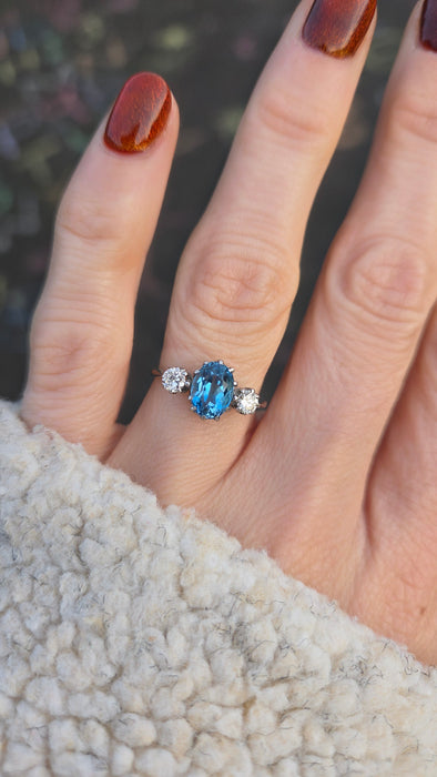 2467- Vintage Rare 18ct White Gold Platinum Aquamarine Diamonds 3-Stone Straight Ring