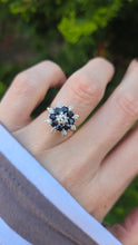 Load image into Gallery viewer, 6234 Vintage: 18ct Gold 8 Blue Sapphires 9 Round Cut Diamonds Flower Head Ring- From 1975
