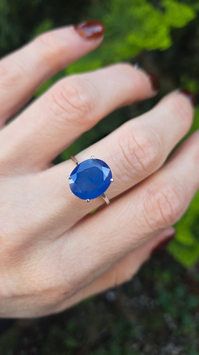 2481 Vintage: 9ct White Gold Cornflower Blue Kyanite Single Stone Ring