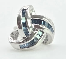 Cargar imagen en el visor de la galería, 0122: Vintage - Silver 925 Blue Diamonds lovers Knot Earrings
