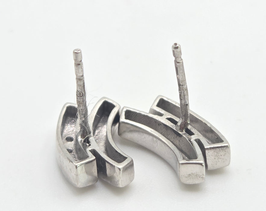 1882: 18ct White Gold Diamonds Geometric Set  Stud Earrings