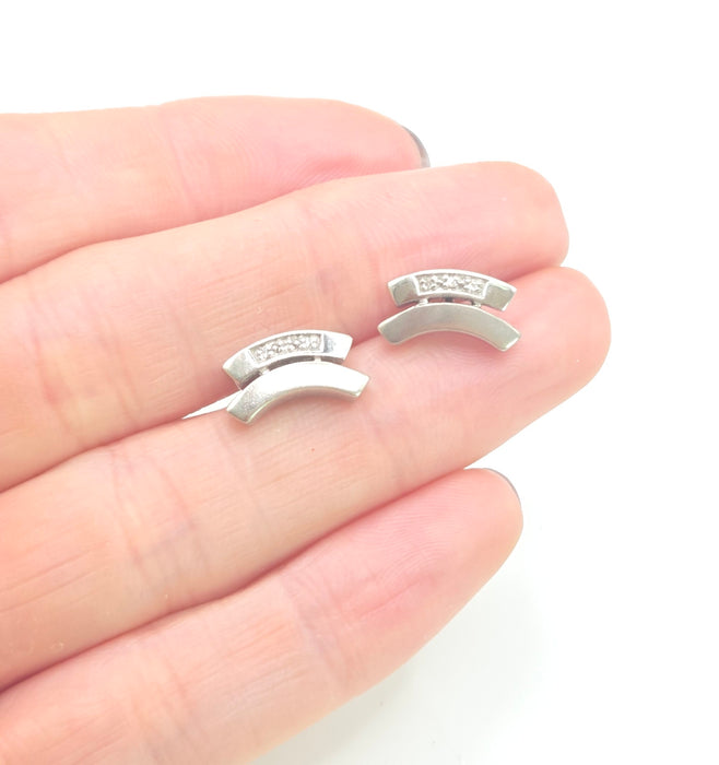 1882: 18ct White Gold Diamonds Geometric Set  Stud Earrings