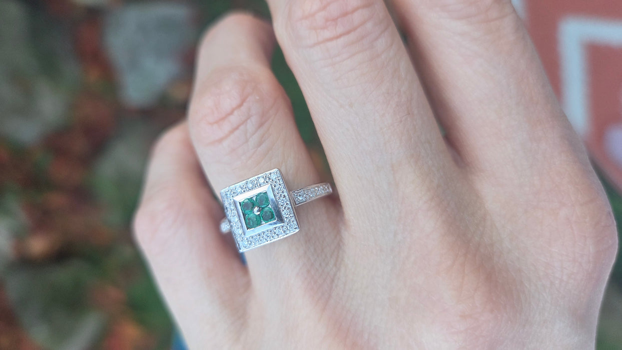 6420- Vintage: 14ct White Gold Emeralds Diamonds Art Deco Style Panel Ring